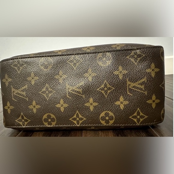 Louis Vuitton Loop Bag *I have a certificate of authenticity* - Picture 6 of 9
